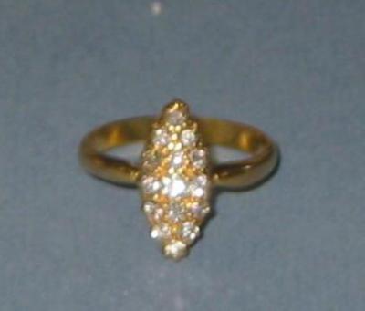 Appraisal: A VICTORIAN DIAMOND CLUSTER RING the marquise top set with