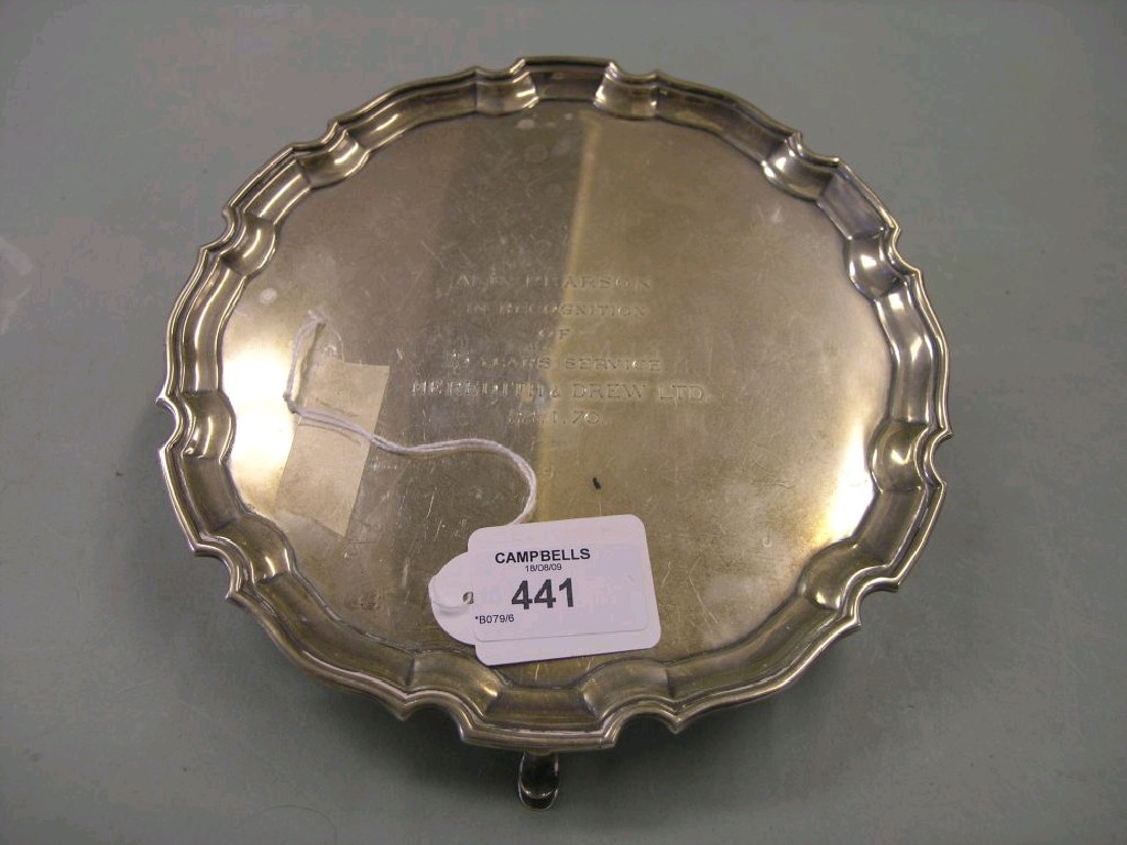 Appraisal: A Mappin Webb silver salver London with presentation inscription on