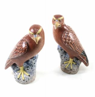 Appraisal: Pair of Chinese Porcelain Hawk Figures Pair of Chinese export