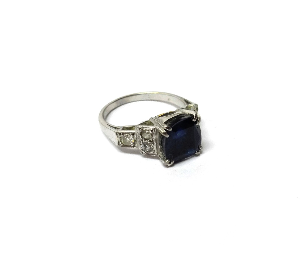 Appraisal: A sapphire and diamond set ring claw set with the