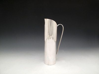 Appraisal: A modern silver ewer maker's mark of PJM Sheffield cylindrical