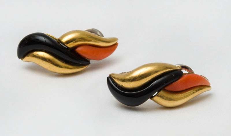 Appraisal: PAIR OF K GOLD CORAL AND BLACK ONYX EARCLIPS Approx