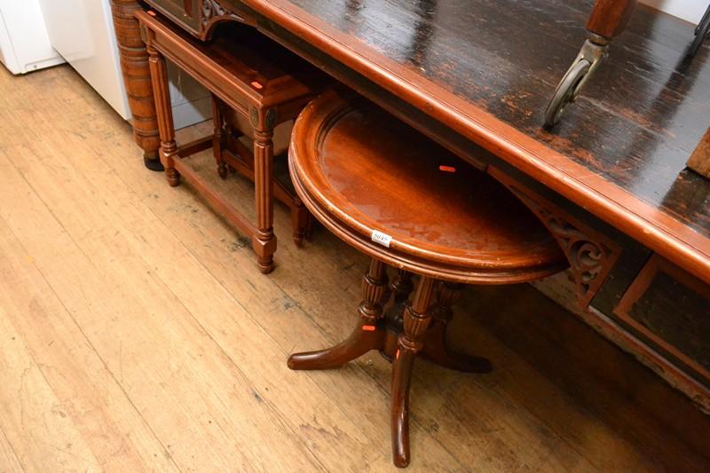 Appraisal: A NEST OF THREE ANTIQUE STYLE COFFEE TABLES AND ONE