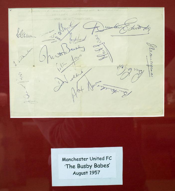 Appraisal: AUTOGRAPHS MANCHESTER UNITED FC THE BUSBY BABES a paper signed