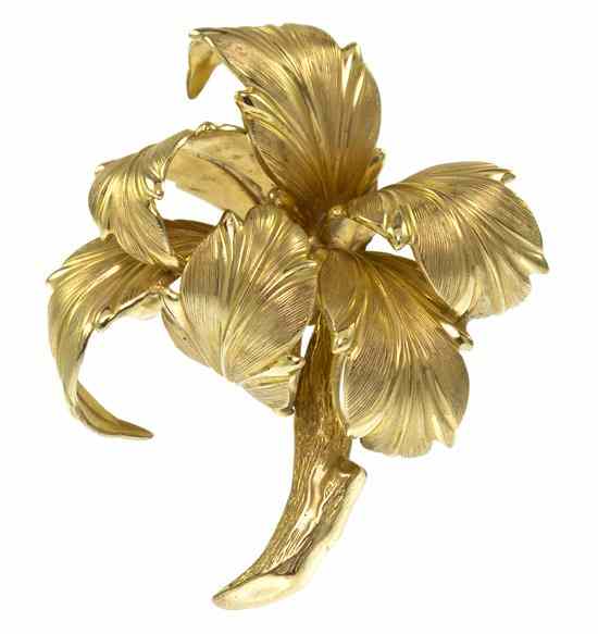 Appraisal: A Karat Yellow Gold Floral Motif Brooch Henkel Grosse measuring