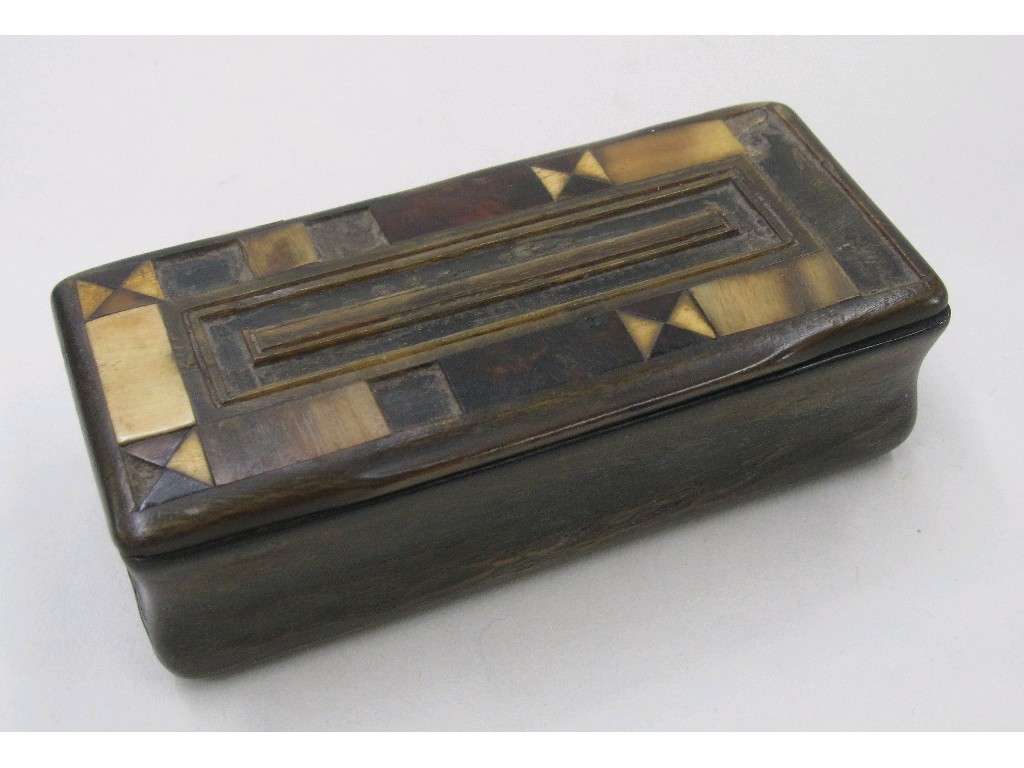 Appraisal: Horn snuff box