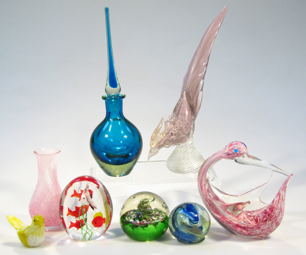 Appraisal: Various glassware paperweights etc to include Caithness Scotland Myriad pattern