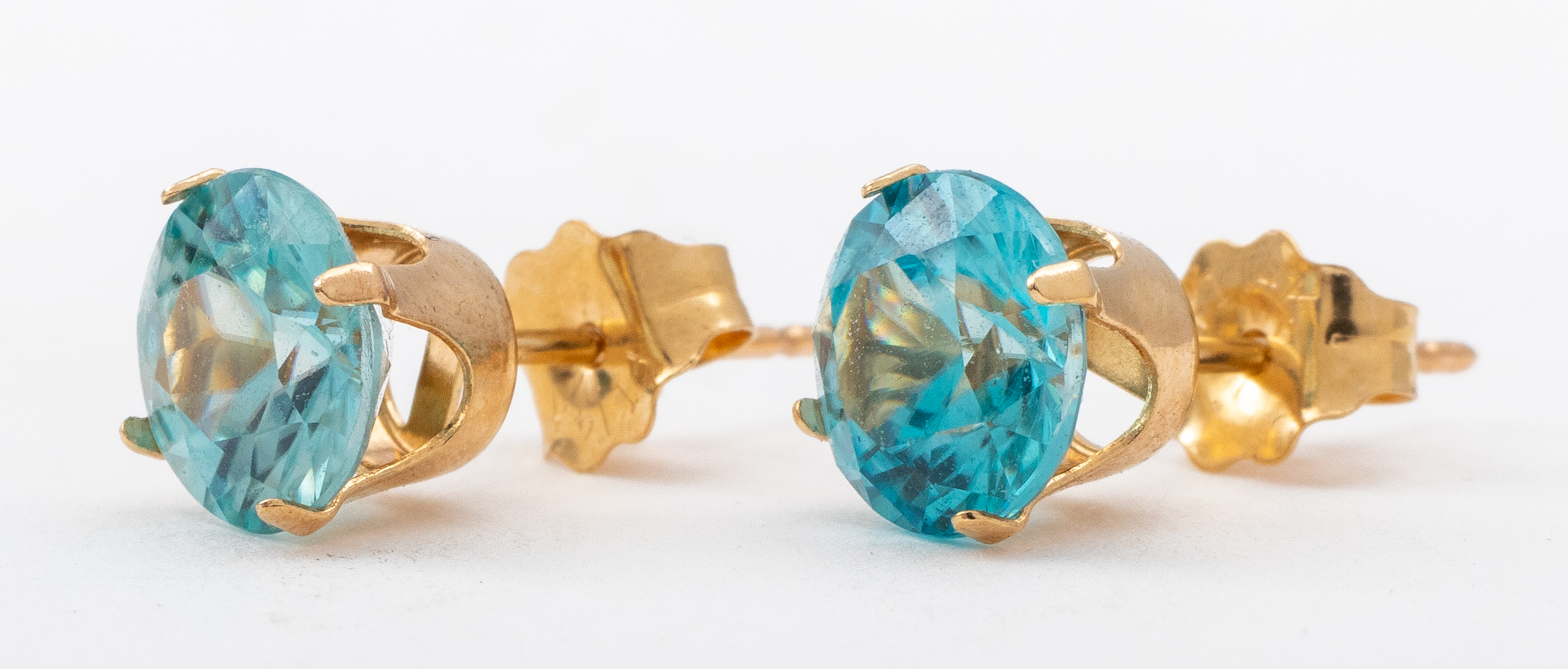 Appraisal: K YELLOW GOLD CTTW BLUE ZIRCON EARRINGS K yellow gold