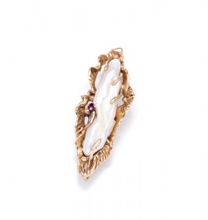 Appraisal: A BAROQUE PEARL PIN OR PENDANT Hand fabricated in K