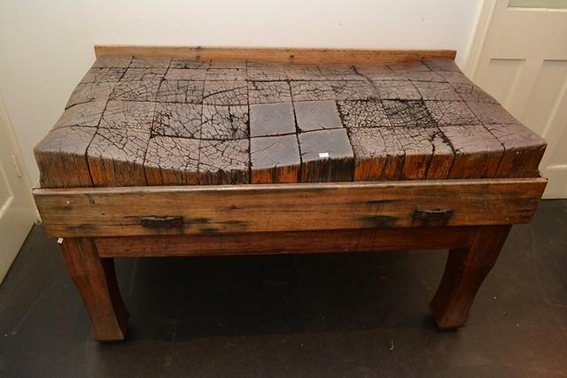 Appraisal: AN EARLY TH CENTURY RED GUM BUTCHERS BLOCK IN CAST