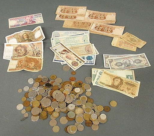 Appraisal: Group of foreign currency and coins