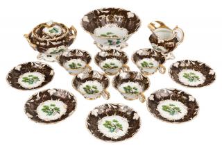 Appraisal: A THIRTEEN PIECE RUSSIAN PORCELAIN TEA SET GARDNER MANUFACTORY VERBILKI