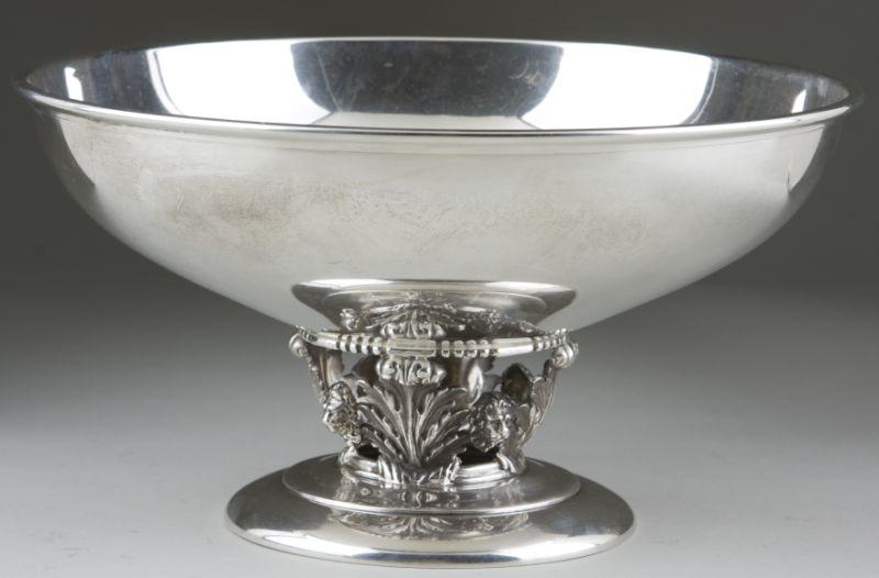 Appraisal: Quaker Silver Sterling Center Bowl circa s- s raised on