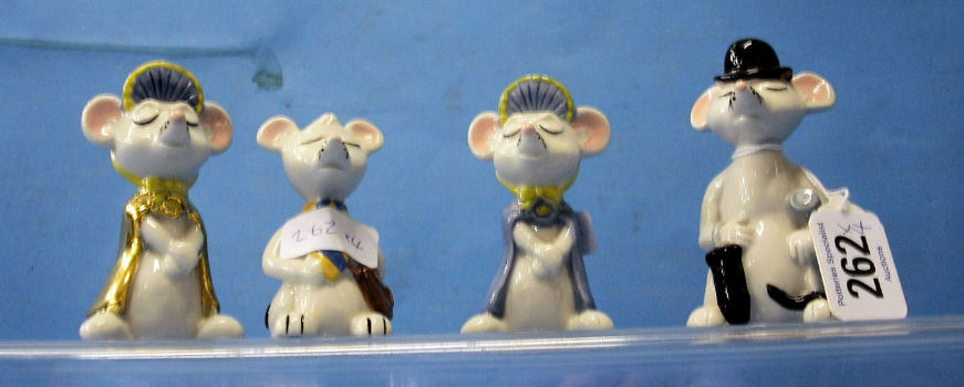 Appraisal: Wade Figures Mrs Townmouse Mrs Arundel Town Mouse Arundle Lady