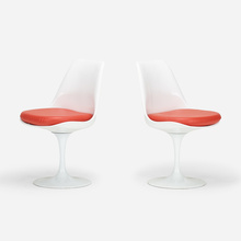 Appraisal: In the manner of Eero Saarinen CHAIRS PAIR USA c