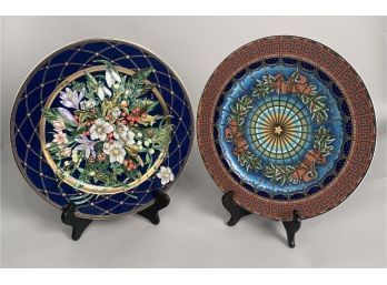 Appraisal: Two holiday display plates featuring wreathes and mistletoe Let There