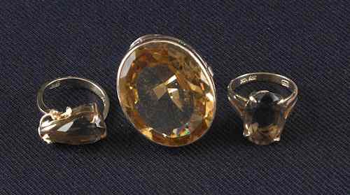 Appraisal: Three K yellow gold rings two citrine and the largest