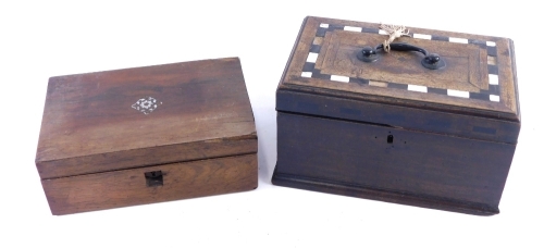 Appraisal: A George III mahogany and inlaid travel box with swing