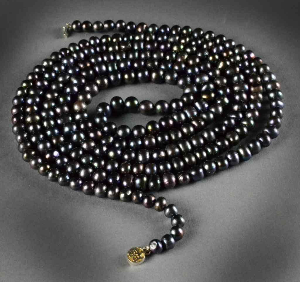 Appraisal: Black Pearl Necklace ''LStrand of black mm pearls Chinese marks