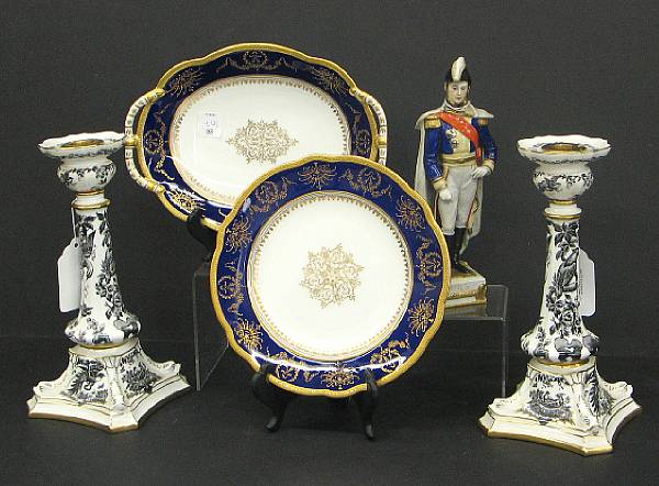 Appraisal: An assembled grouping of English porcelain late th first half