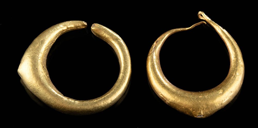 Appraisal: Roman Gold Earrings pr Roman Imperial Period ca st to