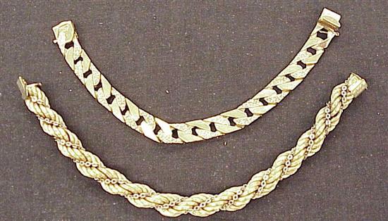 Appraisal: JEWELRY K yellow gold including a bracelet inset with diamond