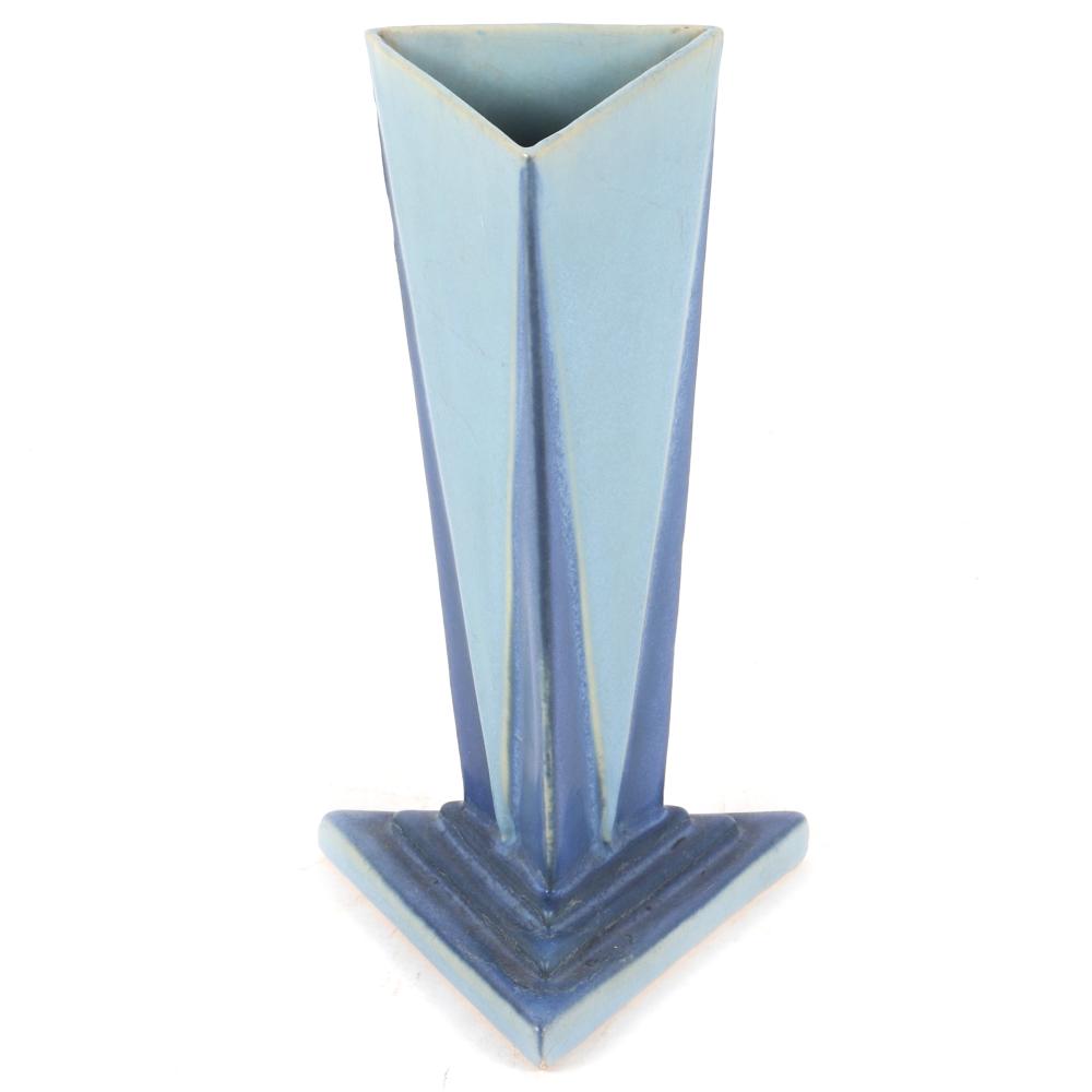 Appraisal: ROSEVILLE ART POTTERY 'FUTURA' BLUE TWO-TONE TRIANGULAR VASE LITTLE BLUE