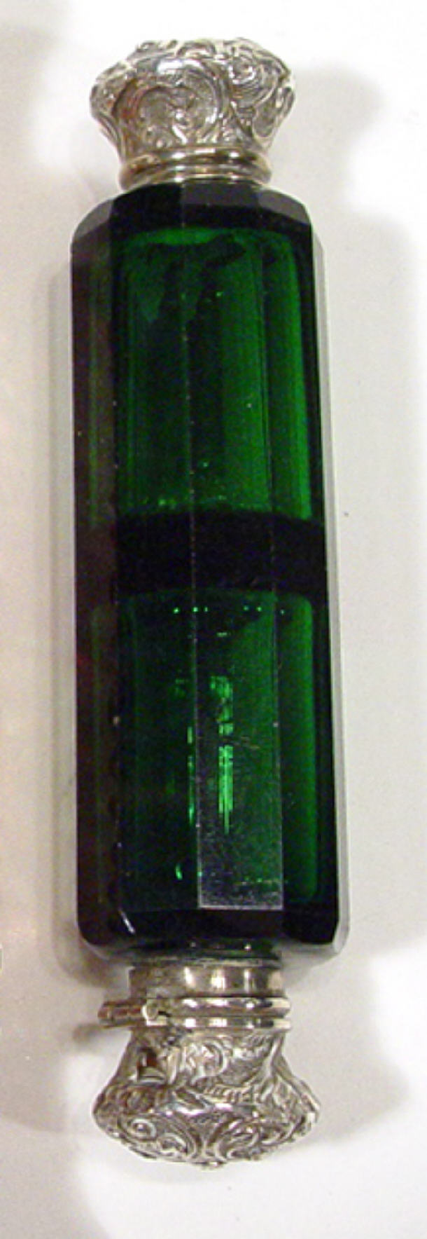 Appraisal: Victorian green twin divisional cut glass scent bottle with unmarked