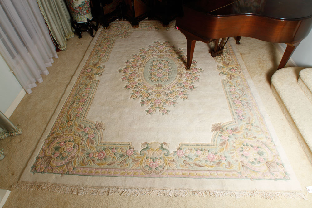 Appraisal: - Indo-Aubusson Style Rug Indo-Aubusson style rug sculptured cream ground