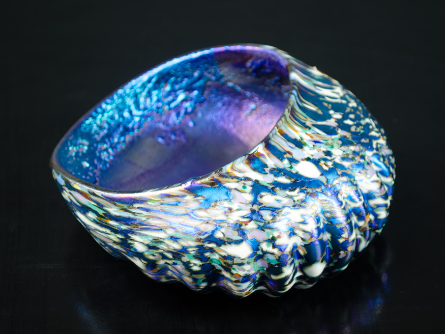 Appraisal: COLIN HEANEY IRIDESCENT ART GLASS DISH shell form bowl signed