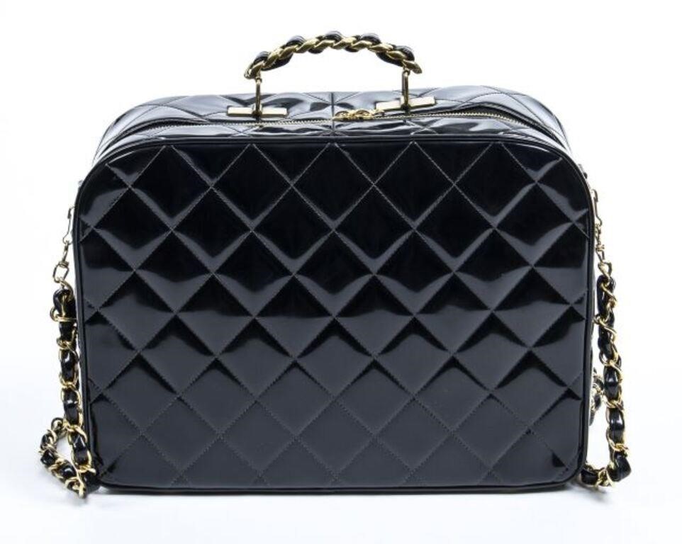 Appraisal: Chanel Vanity Case hand shoulder bag in black quilted patent