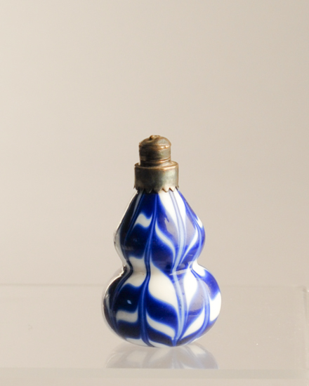 Appraisal: A th C Blue White Porcelain Snuff Bottle with a