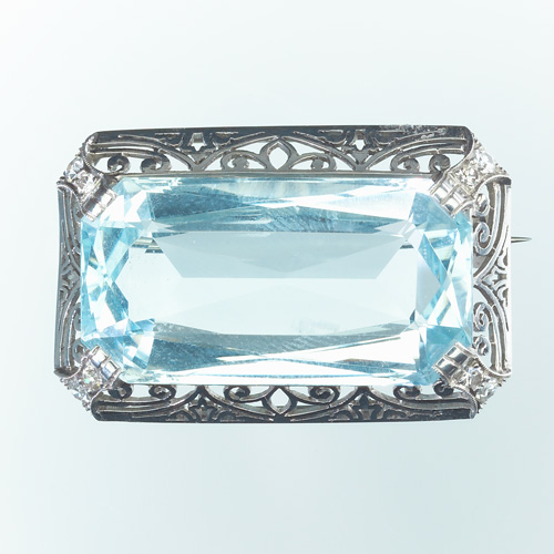 Appraisal: RAYMOND C YARD Art Deco aquamarine brooch in platinum with