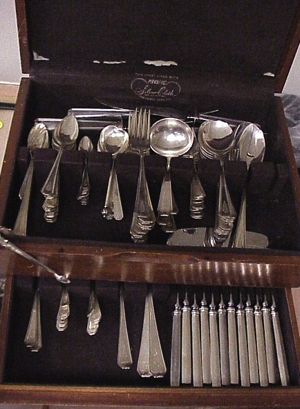 Appraisal: Whiting sterling flatware Lady Baltimore pattern twelve dinner knives six