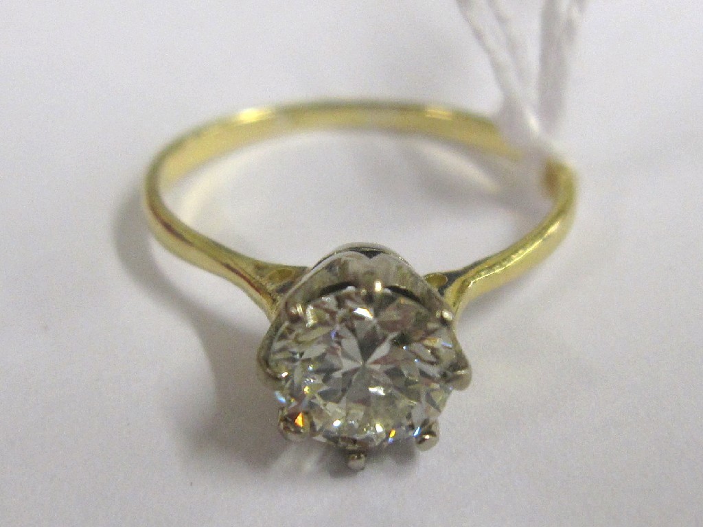 Appraisal: Eighteen carat gold diamond solitaire ring with brilliant cut diamond