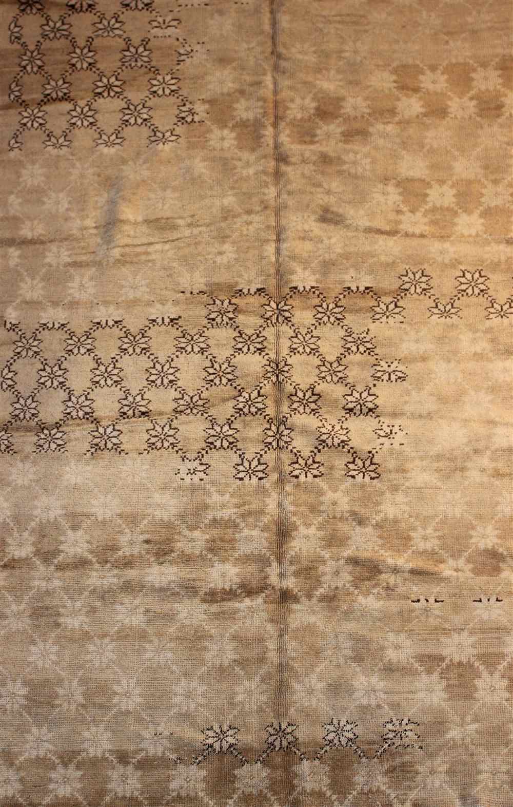 Appraisal: OUSHAK RUG approx ' x ' '' retail tag Provenance