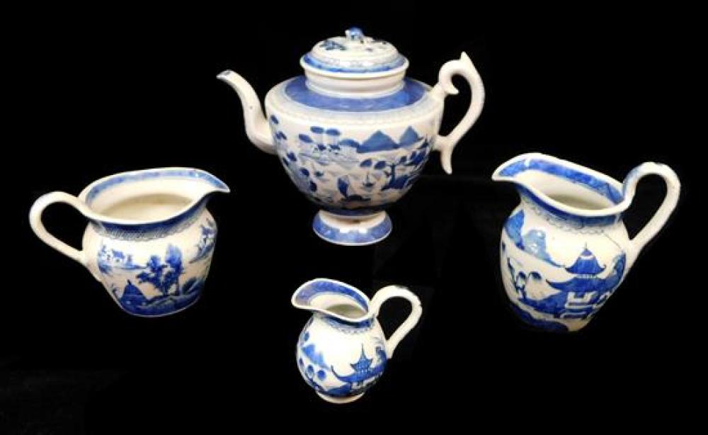 Appraisal: ASIAN Four pieces of Chinese Export porcelain Canton blue and