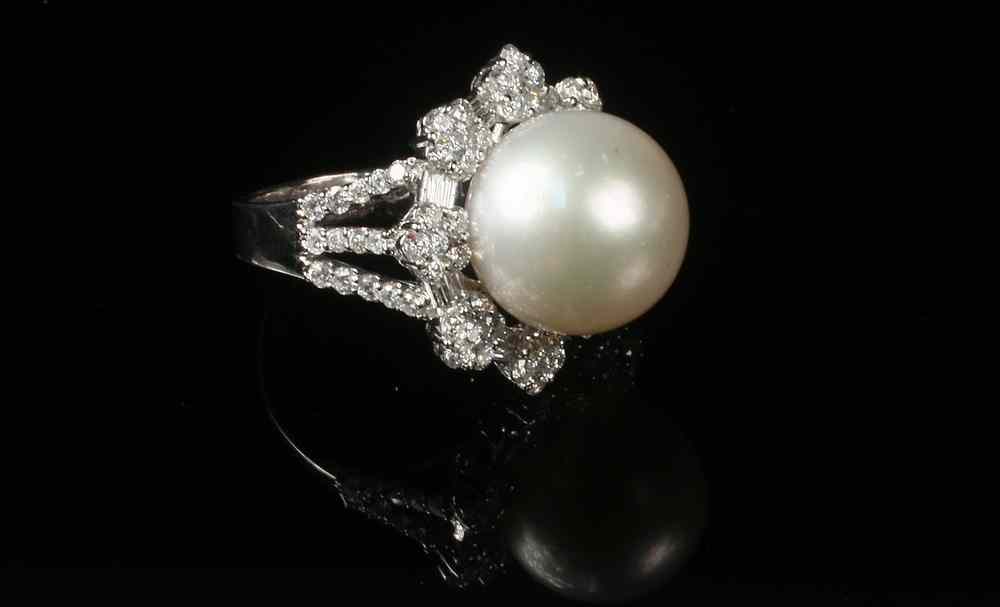 Appraisal: LADY'S RING - K white gold pearl and diamond ring