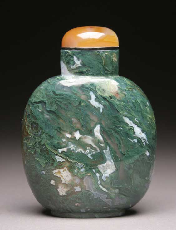 Appraisal: MASSIVE MOSS AGATE SNUFF BOTTLE Well hollowed moss agate snuff