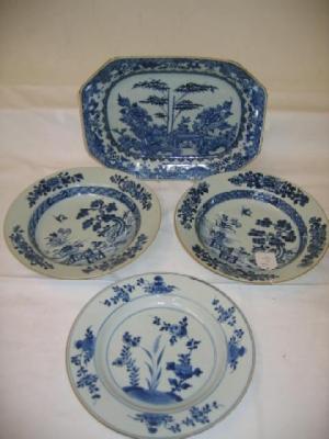 Appraisal: A PAIR OF CHINESE PORCELAIN PLATES blue painted with swans