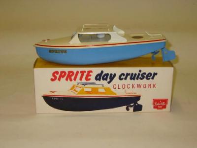 Appraisal: A Sprite day cruiser clockwork ivory deck blue hull with