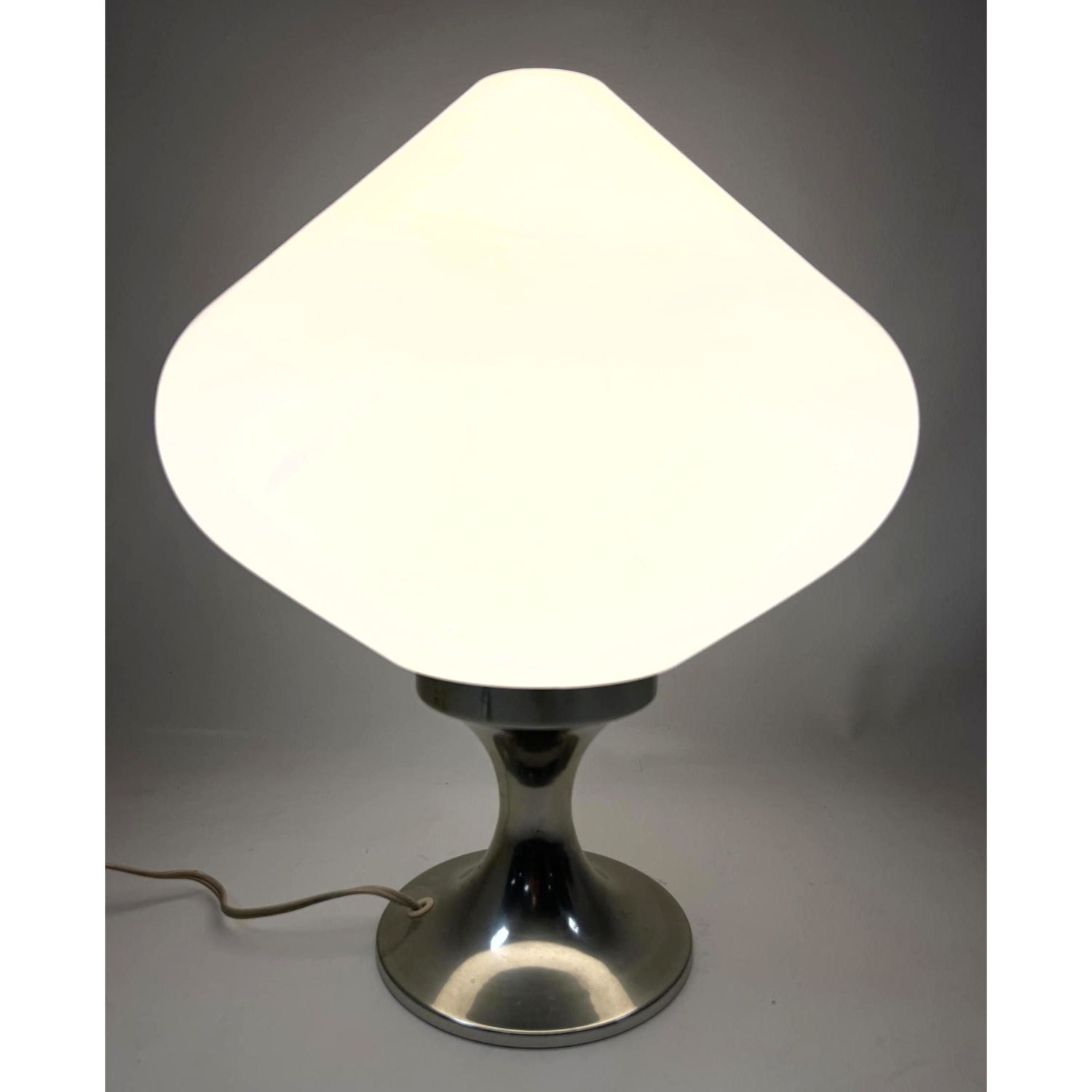 Appraisal: Glass teardrop shaped shade and chrome base desk lamp Dimensions