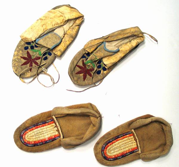 Appraisal: Two pair of Native American moccasins Eastern Sioux and Northern