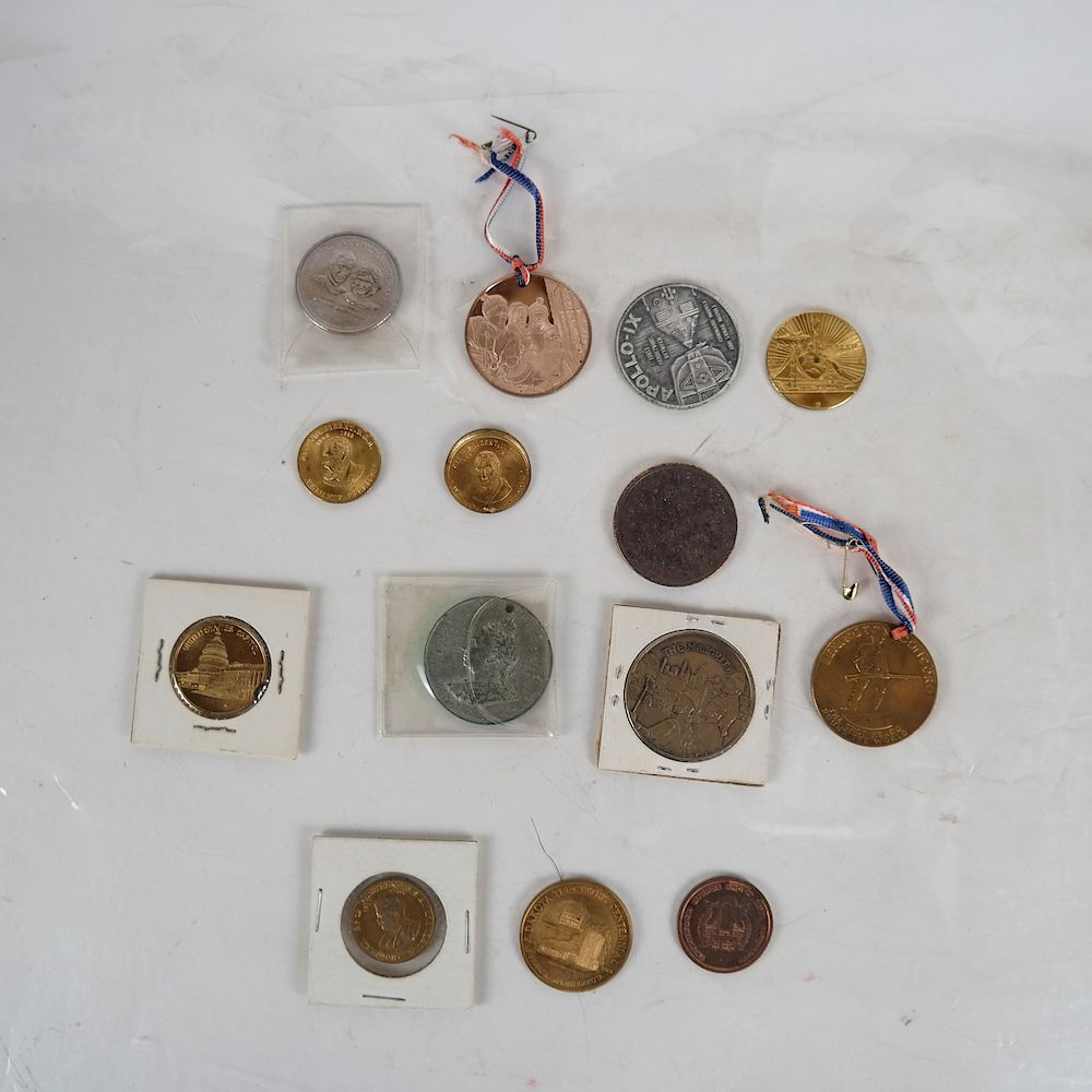 Appraisal: Discovery Lot EXONUMIA Medalets Tokens Lot of Exonumia tokens and