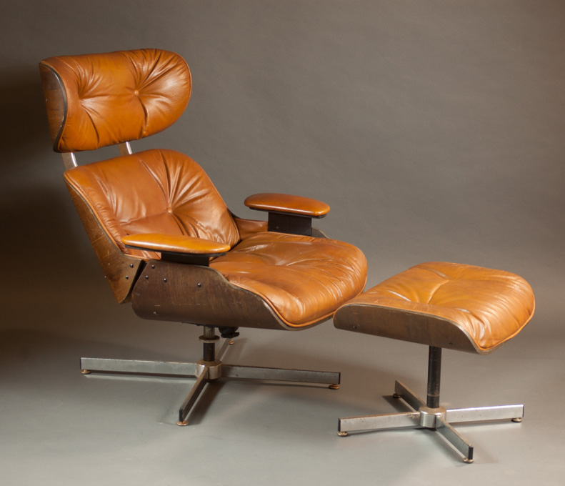 Appraisal: MID-CENTURY MODERN LEATHER LOUNGE CHAIR AND MATCHING OTTOMAN Plycraft Inc