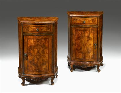 Appraisal: Fine pair of Northern Italian Rococo walnut commodes venice th