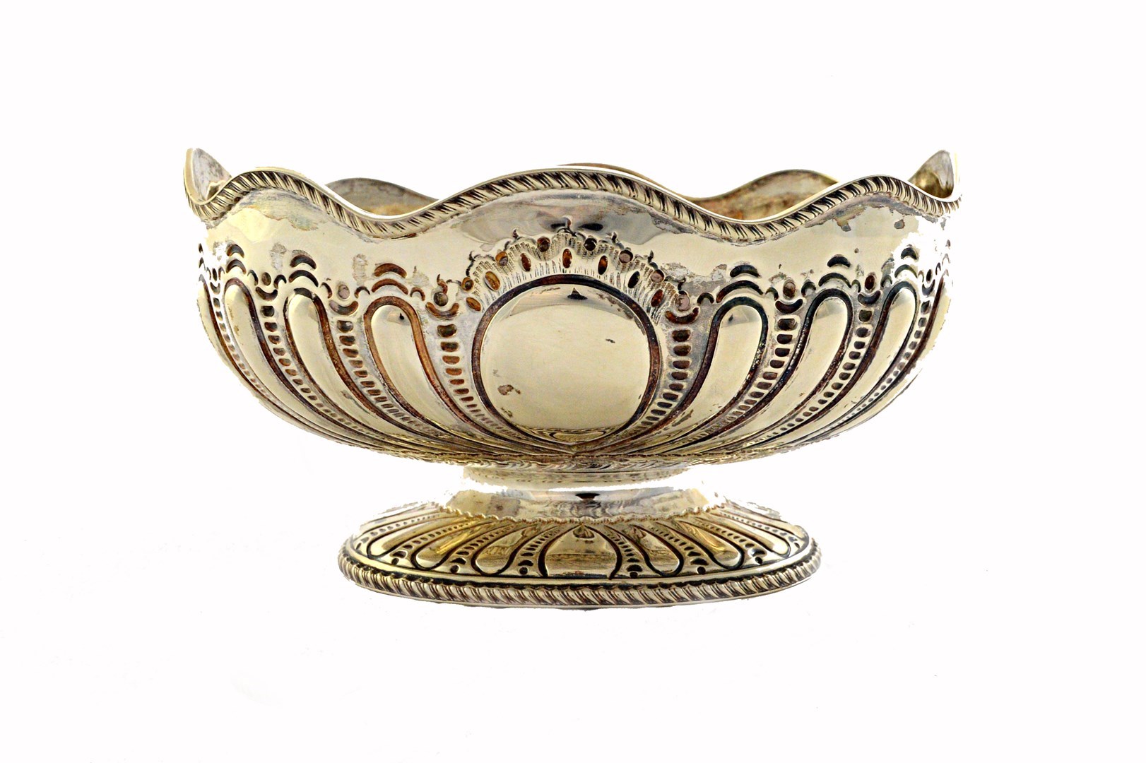 Appraisal: A late Victorian silver bowl of oval form having a