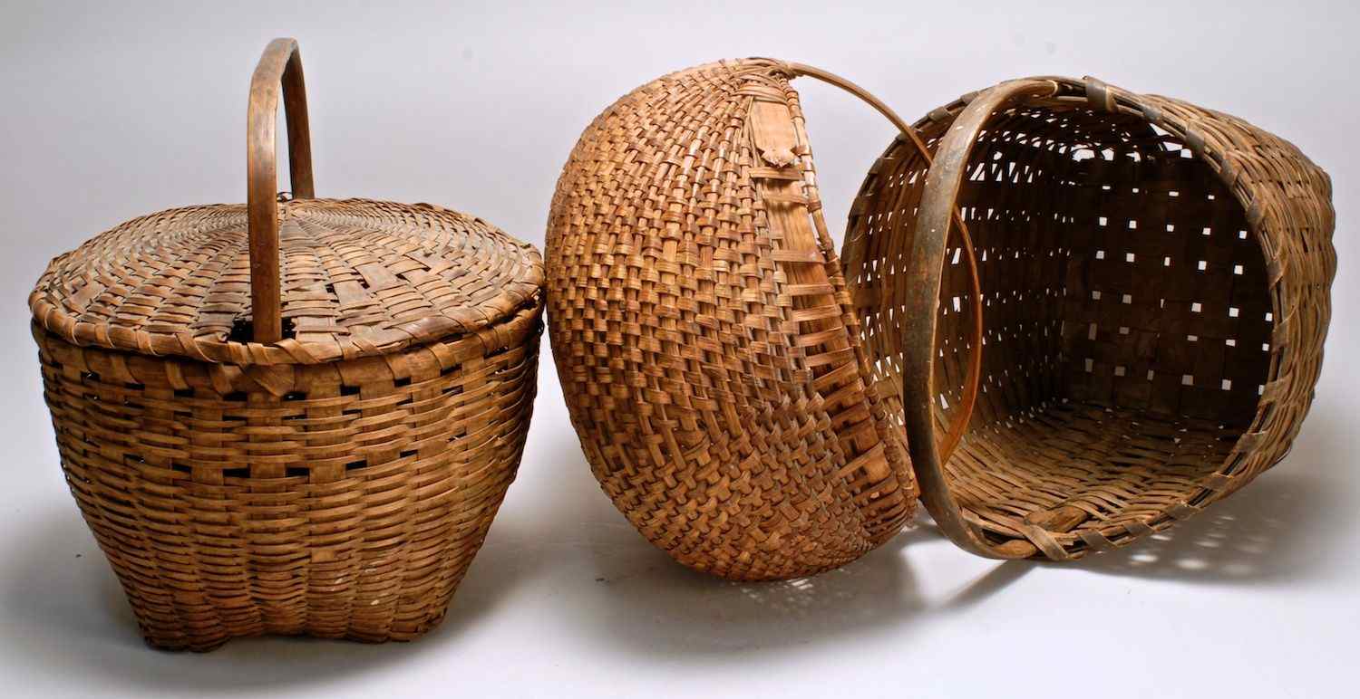 Appraisal: THREE ANTIQUE AMERICAN SPLINTWORK HANDLED BASKETS th CenturyOne open one