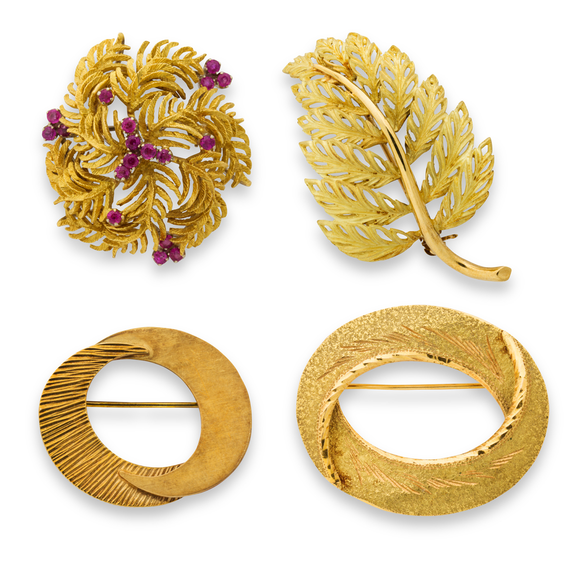 Appraisal: A GROUP OF FOURTEEN OR EIGHTEEN KARAT GOLD BROOCHES A