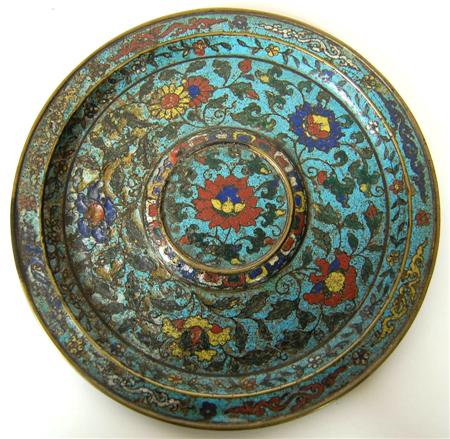 Appraisal: A Chinese cloisonne cup stand Ming dynasty the central raised